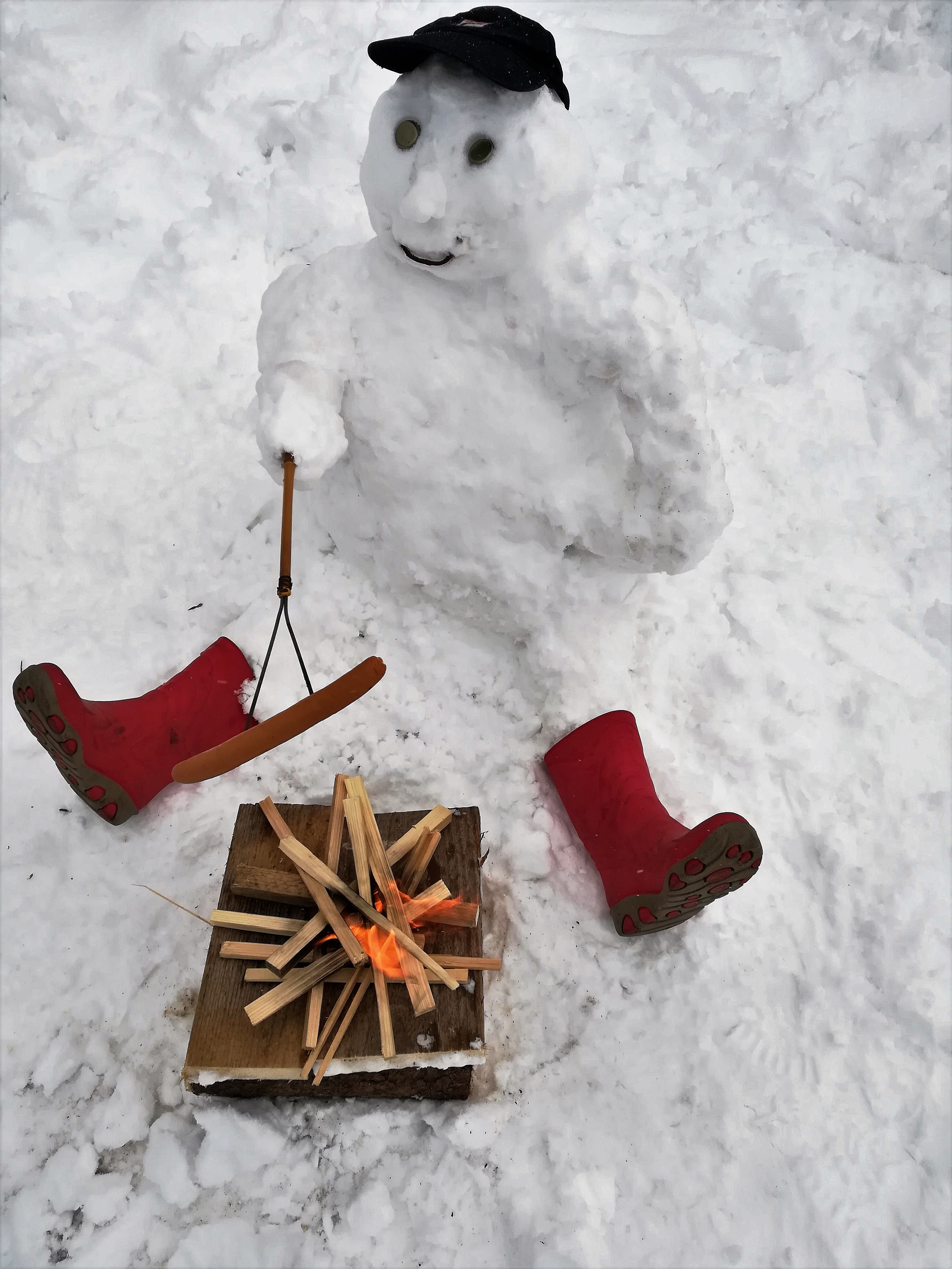 GrillenderSchneemann_Glck.jpg GrillenderSchneemann_Glck.jpg